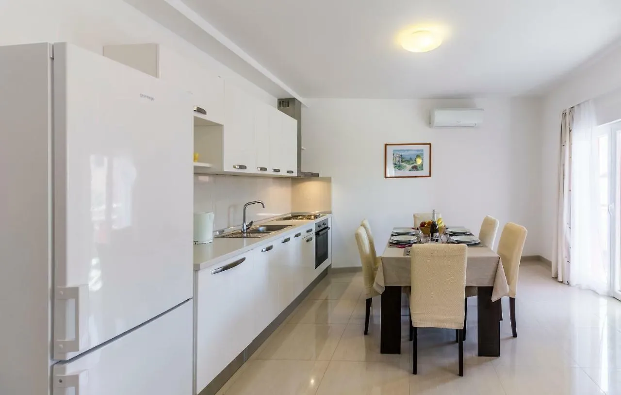 Apartment Apartman Kp Medulin