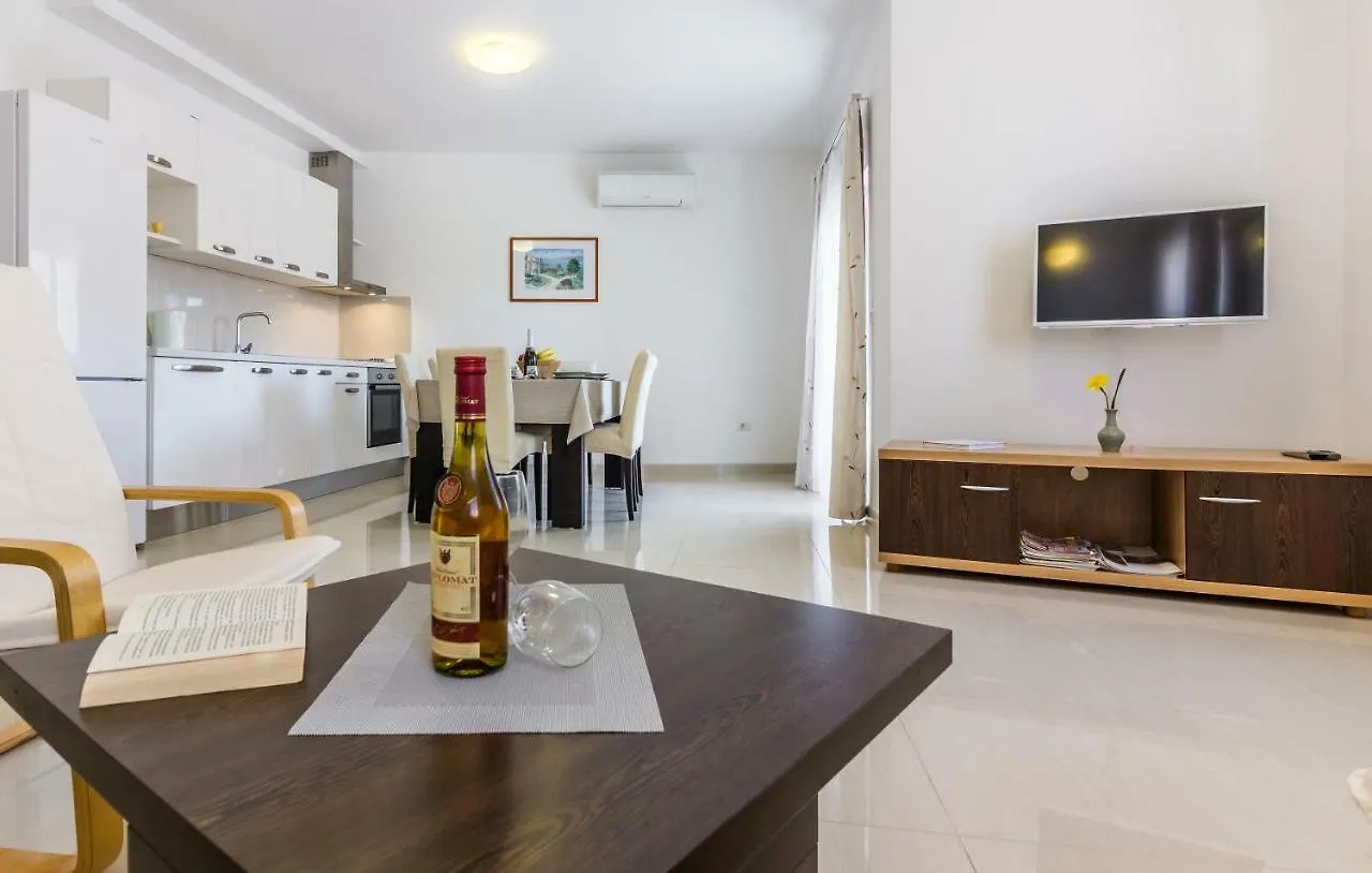 Apartman Kp Medulin