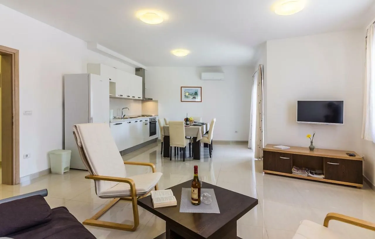 Apartment Apartman Kp Medulin