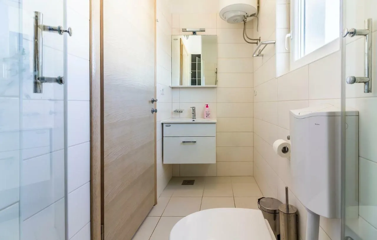 Apartman Kp Medulin 0*,