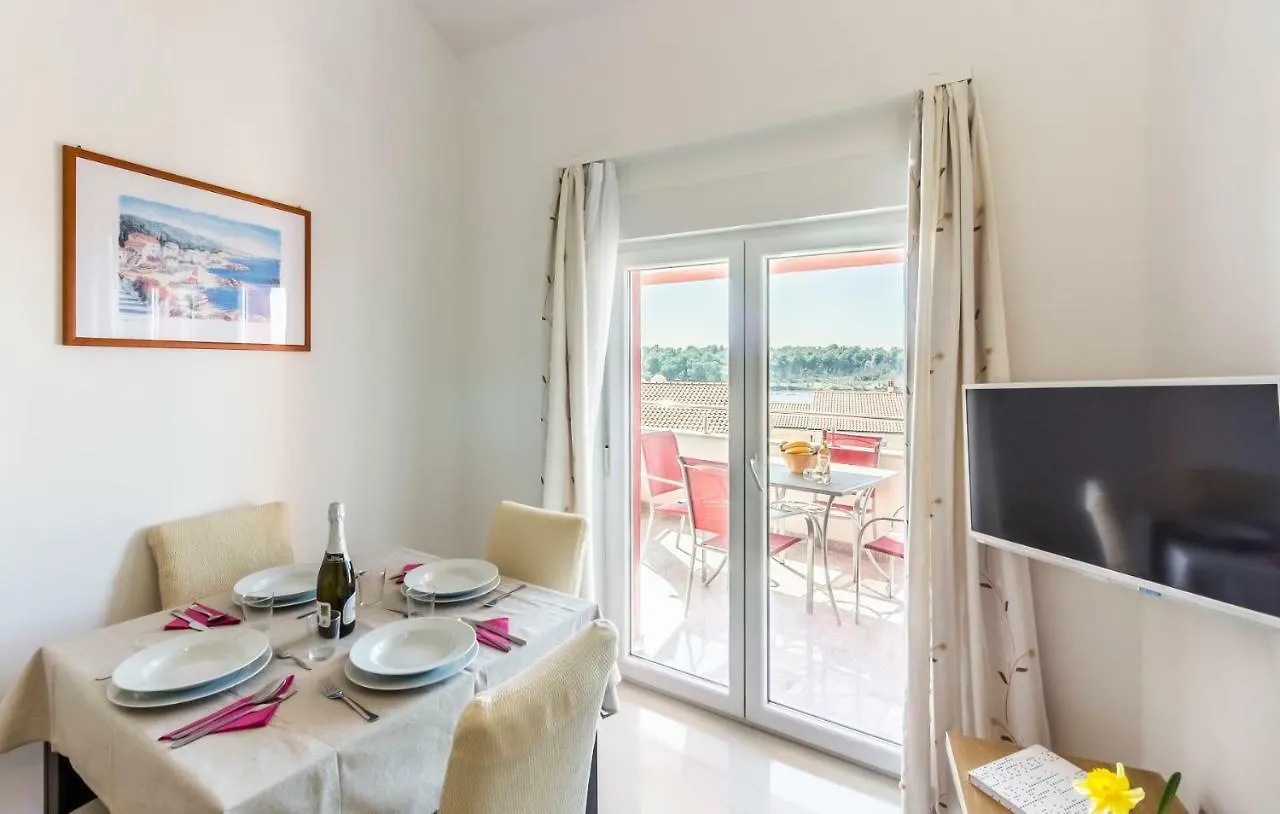Apartman Kp Medulin 0*,